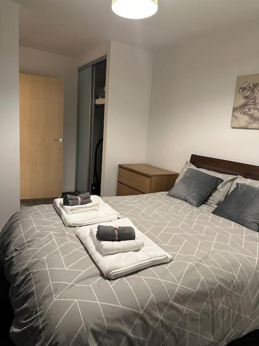 런던 Entire Flat In Ealing 아파트 외부 사진